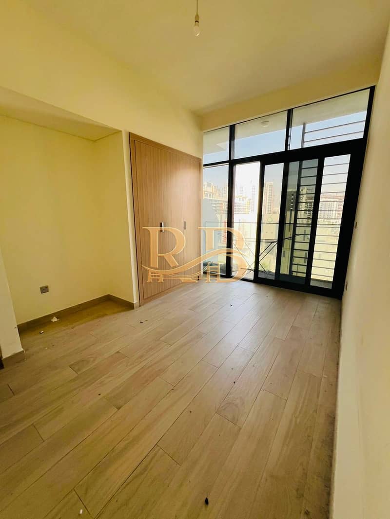 Semi Furnished Studio || Middle Floor || Community View || Ready to Move