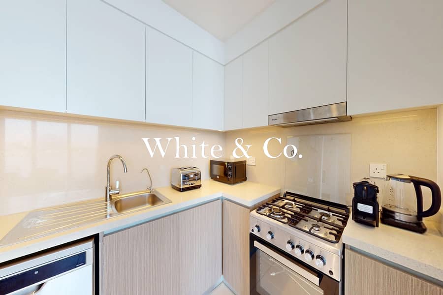 Furnished | Vacant | Full Sea/Burj View - Image 6