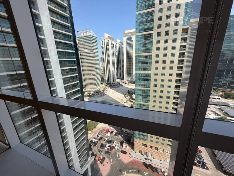 Fitted | Semi Furnised | Ready To Move | 1075Sqft - View 3