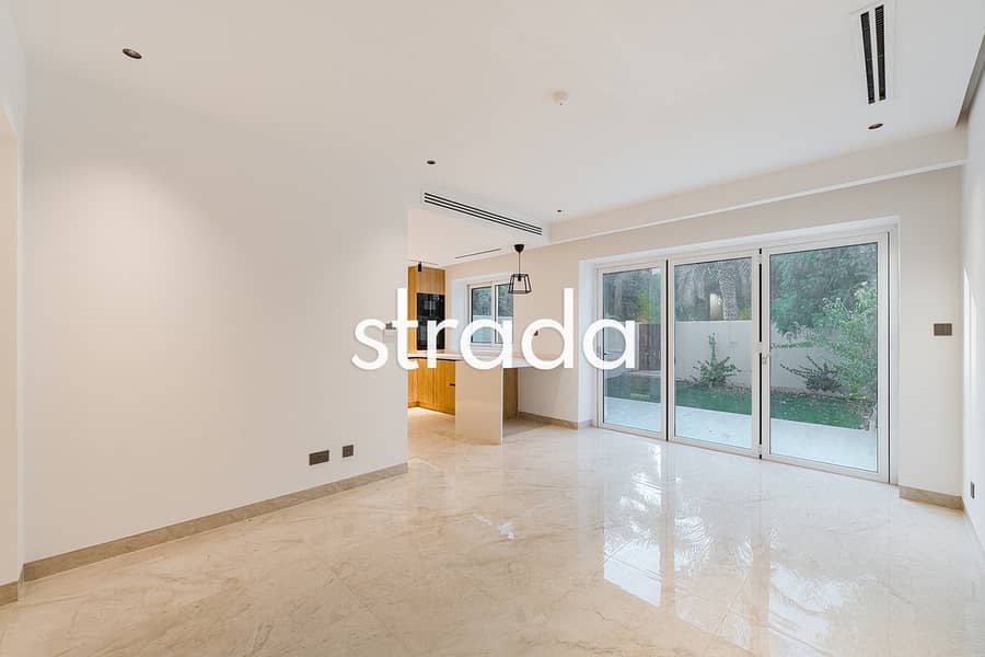 Fully Upgraded | 3 Bed | New Layout | Single Row