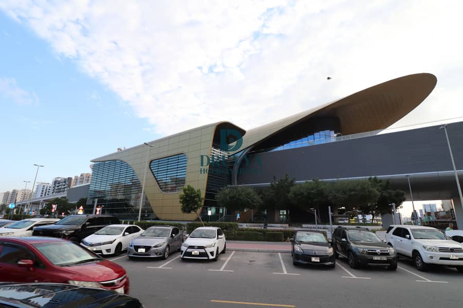 Fully Furnished Studio Near Metro Station weekly AED 2950/- - Image 16