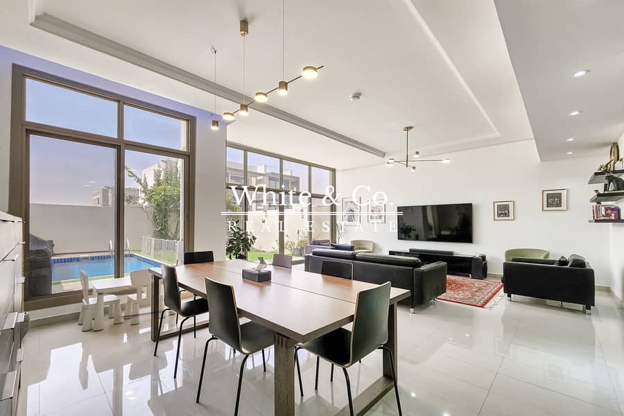 Large Layout | Private Pool | Near Park