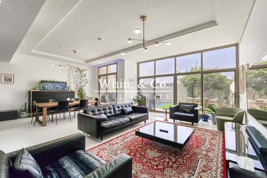 Large Layout | Private Pool | Near Park