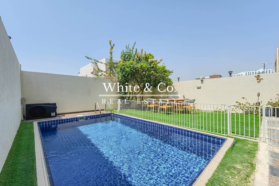 Large Layout | Private Pool | Near Park