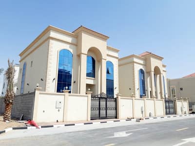 فيلا للبيع بعجمان منطقتى الحليو والياسمين تملك حر فيلا مع الكهرباء والمياه على شارع جار فيلا للبيع بعجمان منطقتى الحليو والياسمين تملك حر فيلا مع الكهرباء والمياه على شارع جار
