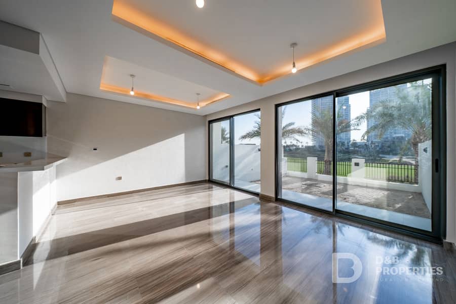 Exclusive | Golf Course View | Contemporary Finish