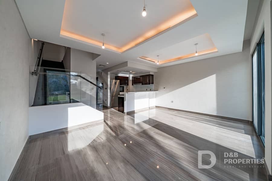 Exclusive | Golf Course View | Contemporary Finish