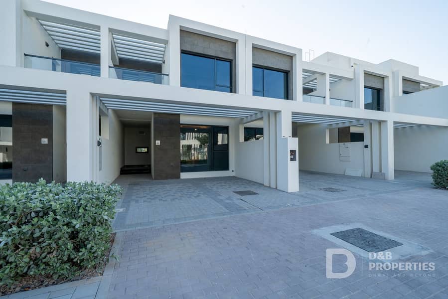 Exclusive | Golf Course View | Contemporary Finish - Image 26