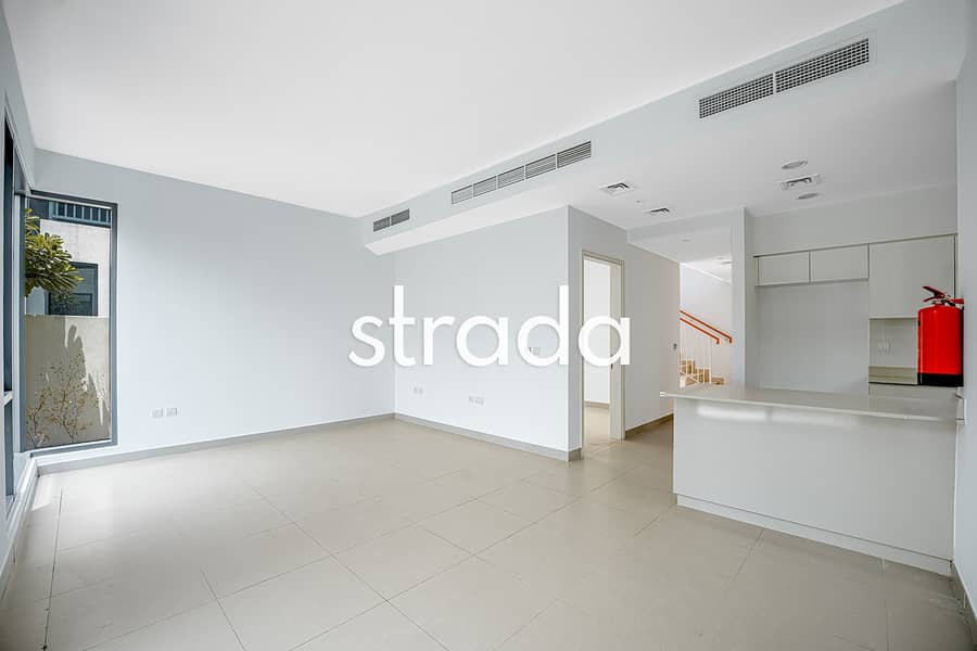 Vacant Now | Best Priced | 4 Bed + Maids - Image 9