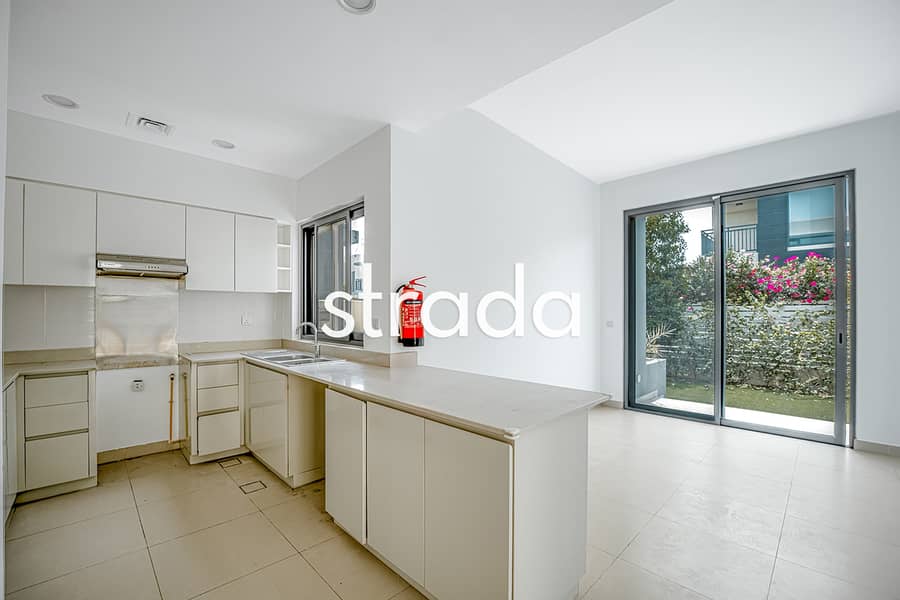 Vacant Now | Best Priced | 4 Bed + Maids - Image 12