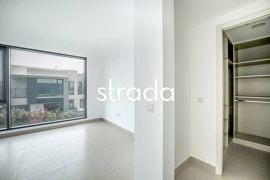 Vacant Now | Best Priced | 4 Bed + Maids - Image 26