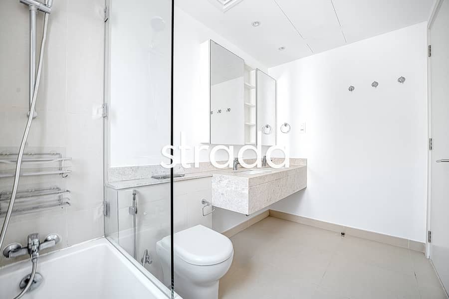 Vacant Now | Best Priced | 4 Bed + Maids - Image 31