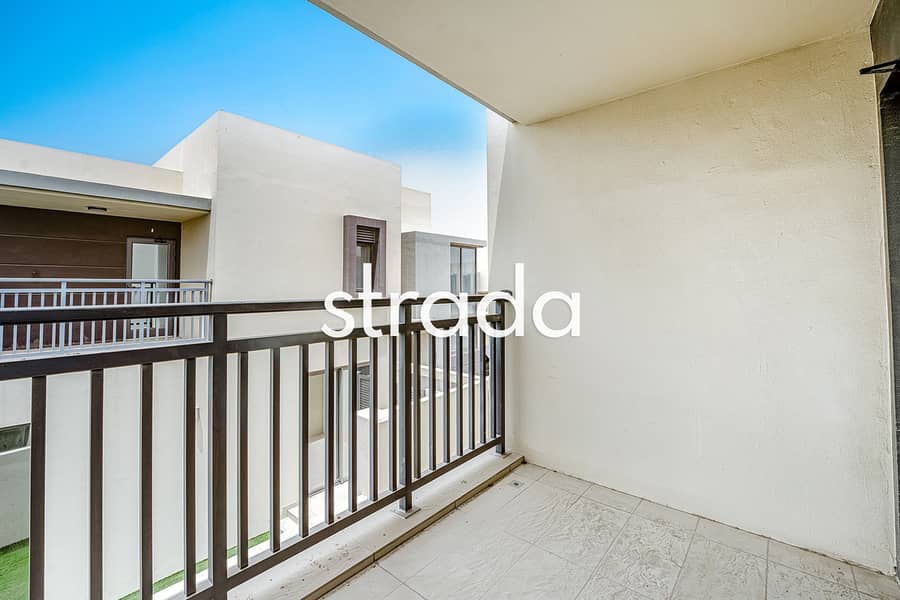 Vacant Now | Best Priced | 4 Bed + Maids - Image 33