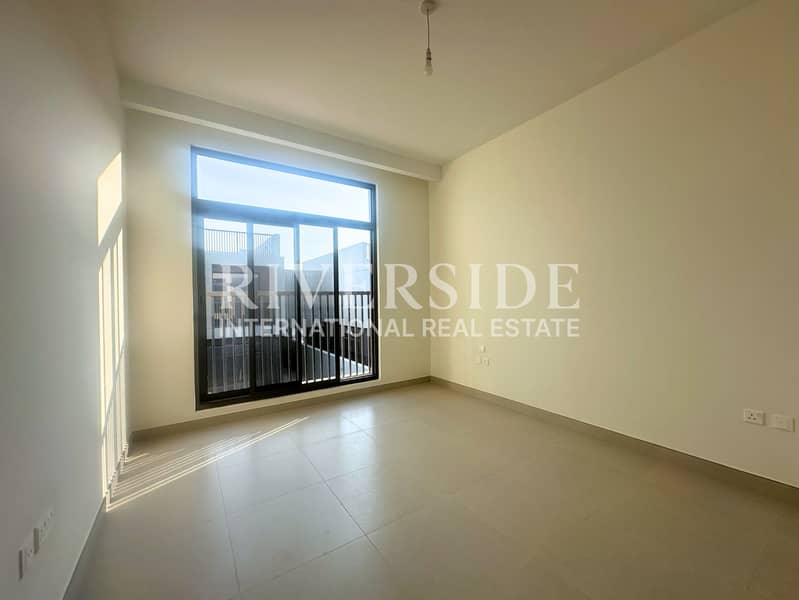 Vacant | Brand New | Beachfront Community - Image 7