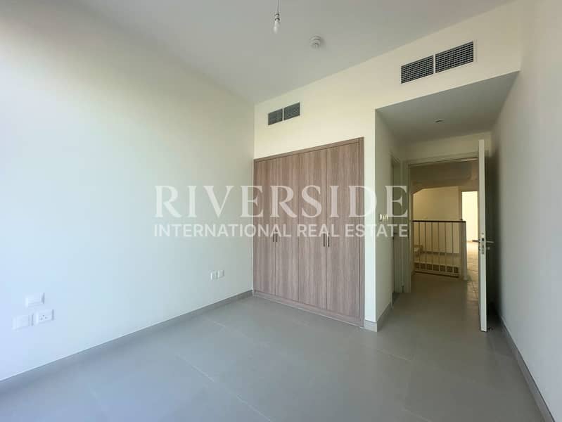 Vacant | Brand New | Beachfront Community - Image 12