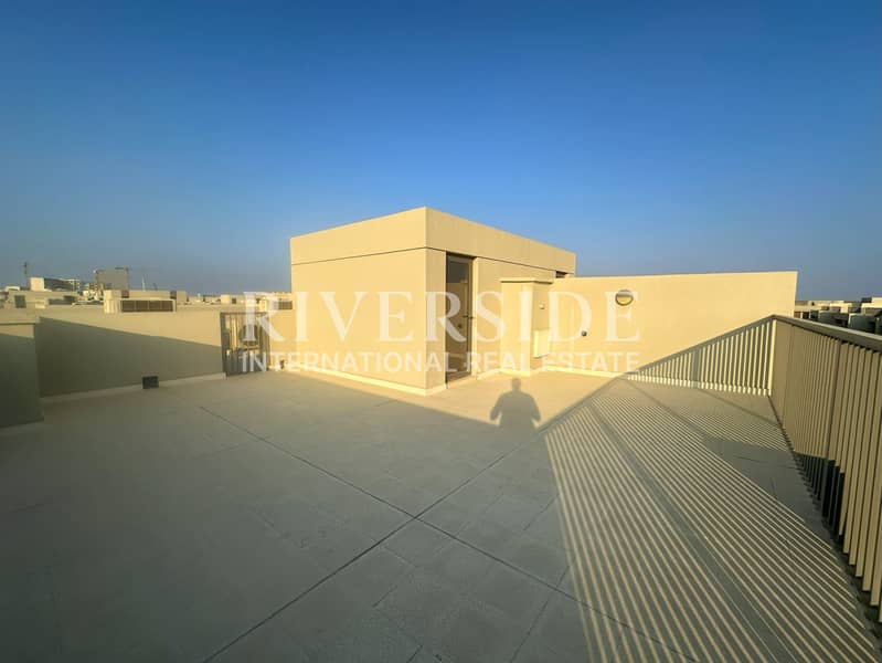 Vacant | Brand New | Beachfront Community - Image 17