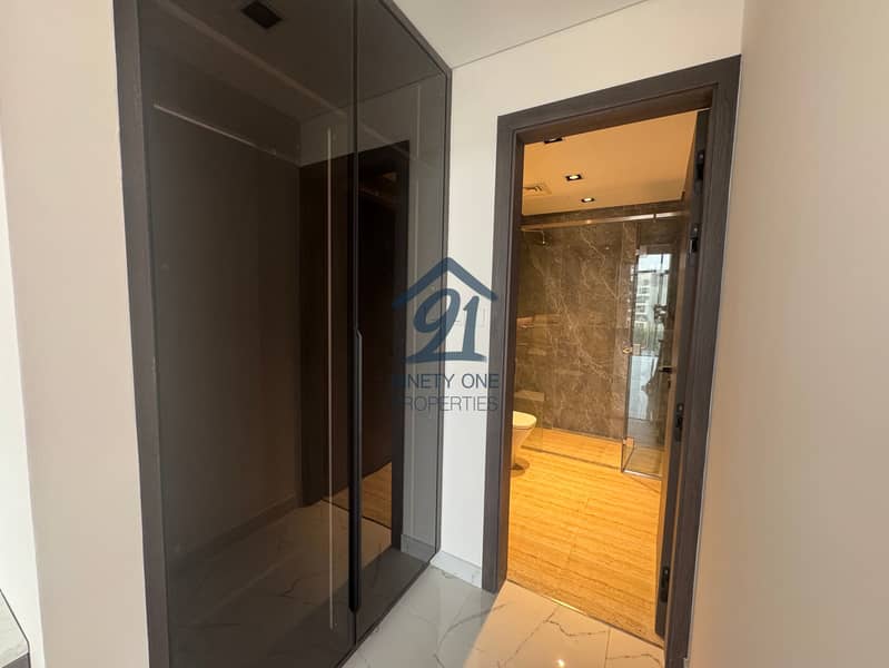 Fully Furnished | New & Ready | Huge Layout - Image 7