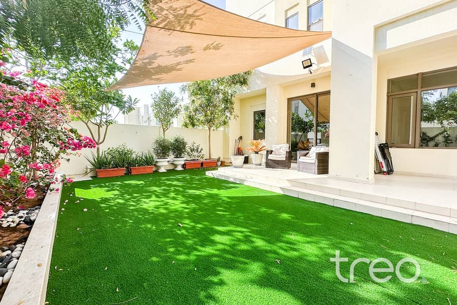 4 Bedroom Villa| Beautiful Large Garden