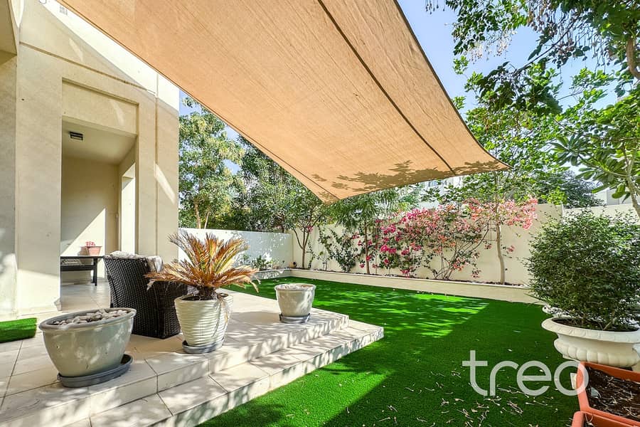 4 Bedroom Villa| Beautiful Large Garden