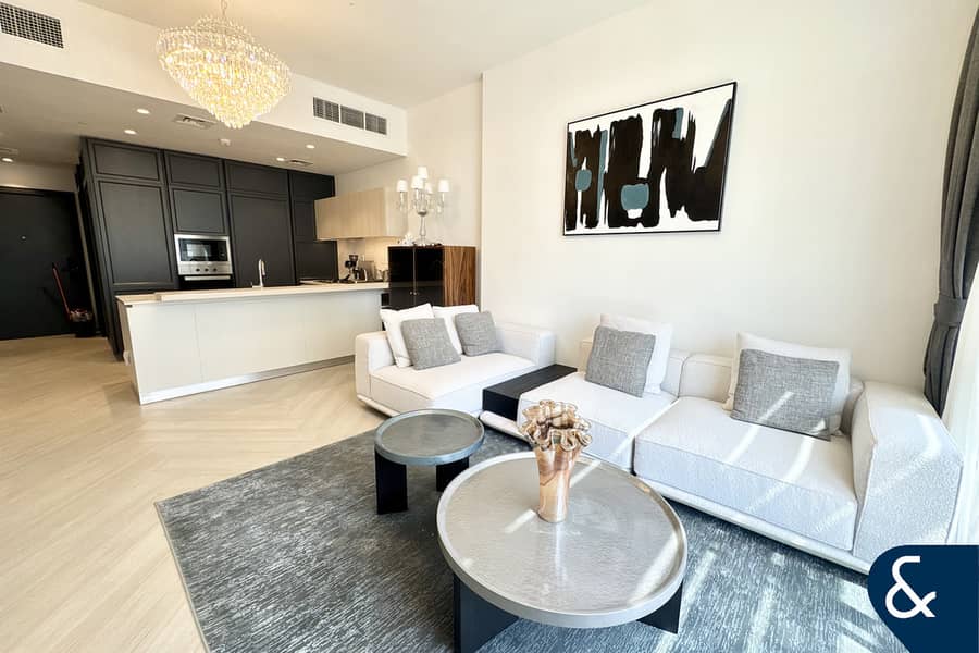 Vacant | Corner Unit | Park View | Furnished - Image 8