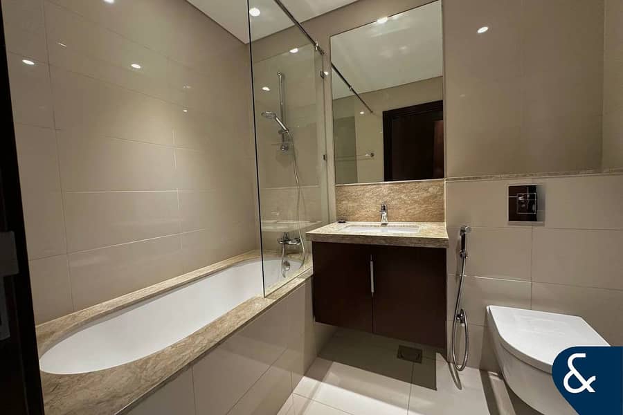 Prime Unit | Park Access And View | Vacant - Image 14