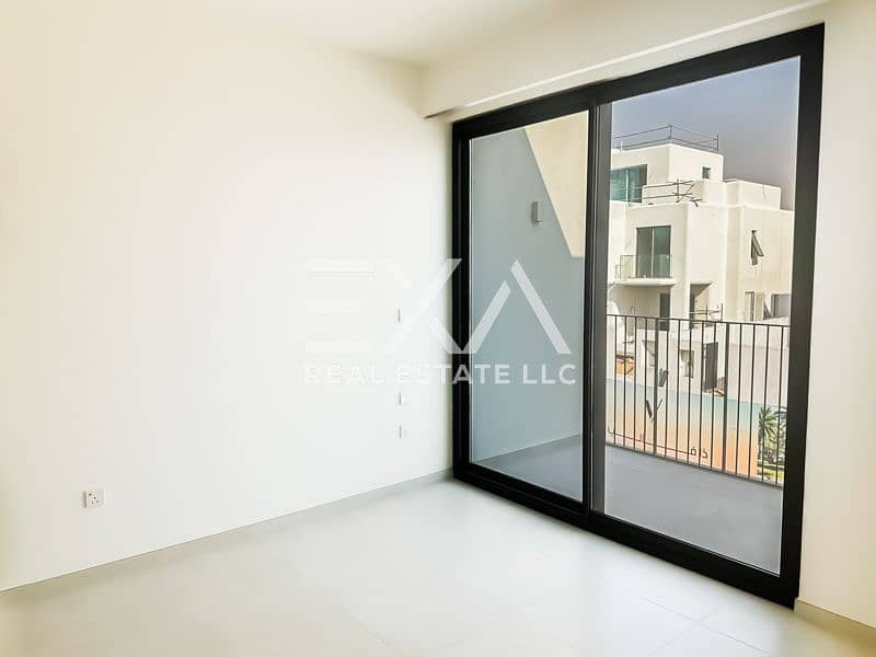 Single Row I Close to Clubhouse I Brand New - Image 6