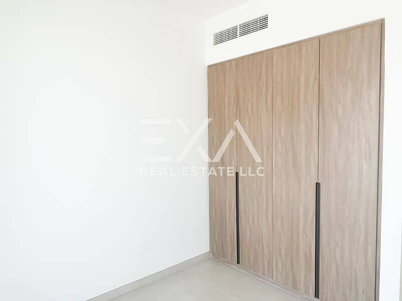 Single Row I Close to Clubhouse I Brand New - Image 7