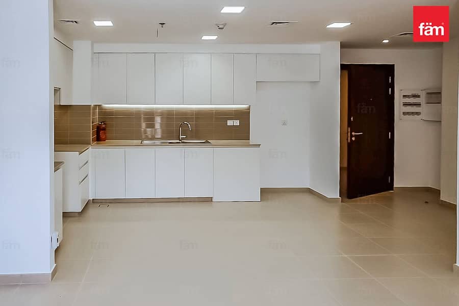 Premium Pool View | Vacant on Transfer | Spacious