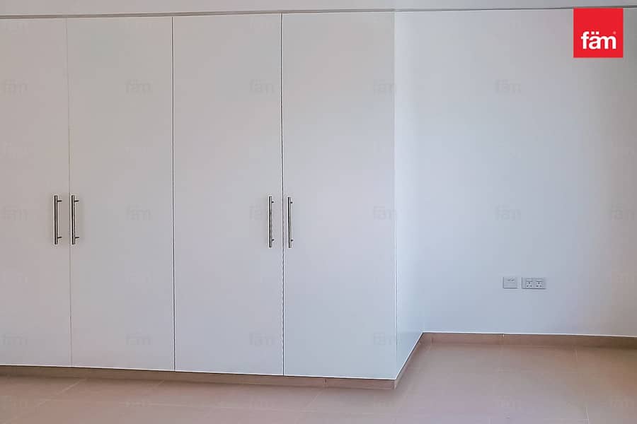 Premium Pool View | Vacant on Transfer | Spacious