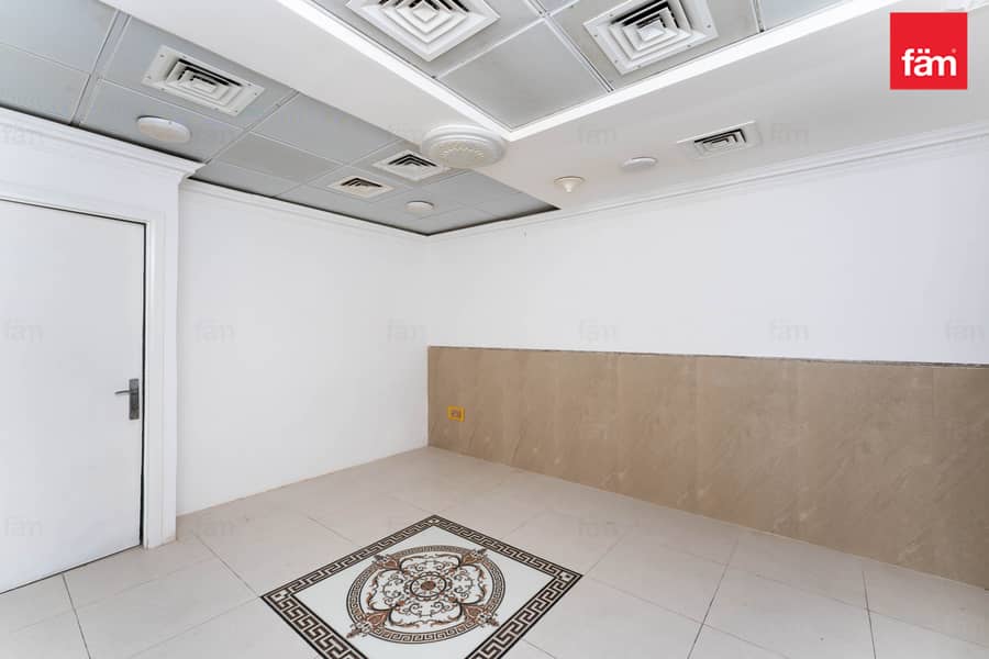 Vacant | 1BR converted to 2BR | Closed Kitchen