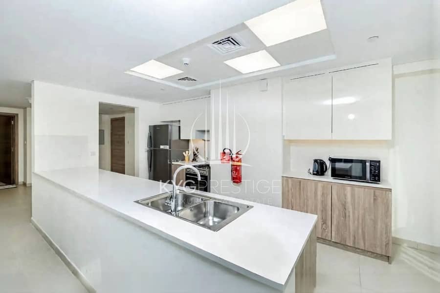 Prime Location | Wealth of amenities | Luxury Living - Image 7