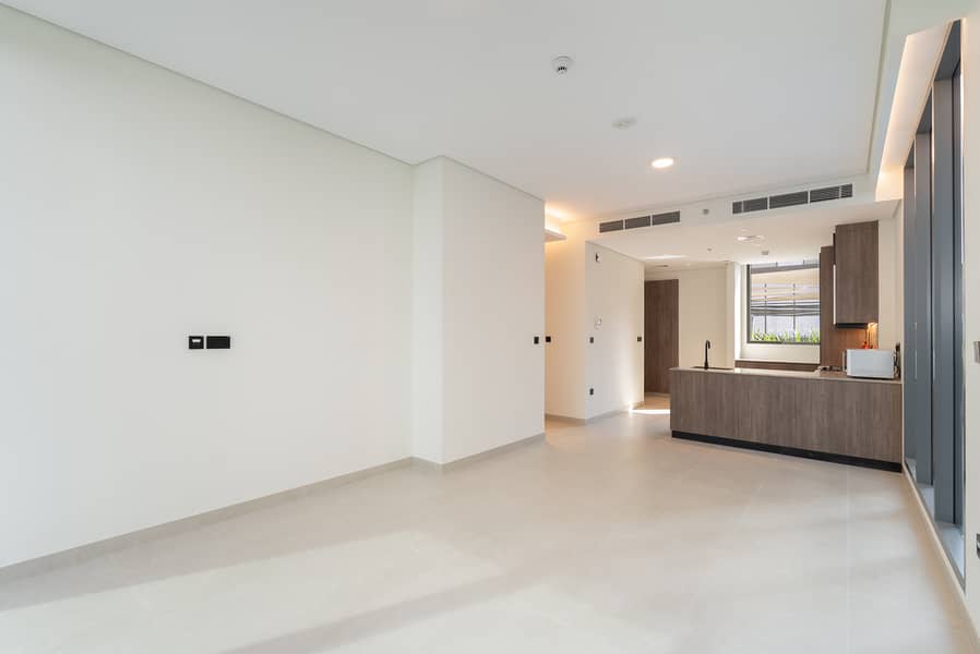 Spacious 2-Bedroom Unfurnished Apartment in the Heart of Business Bay