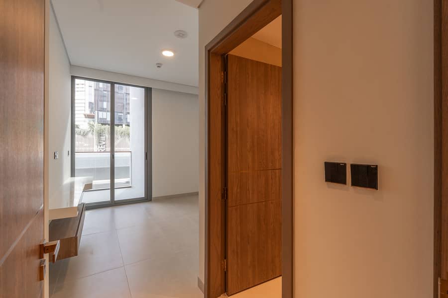 Spacious 2-Bedroom Unfurnished Apartment in the Heart of Business Bay - Image 15