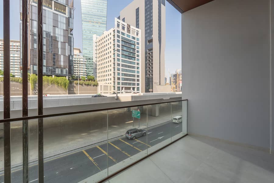 Spacious 2-Bedroom Unfurnished Apartment in the Heart of Business Bay - Image 20