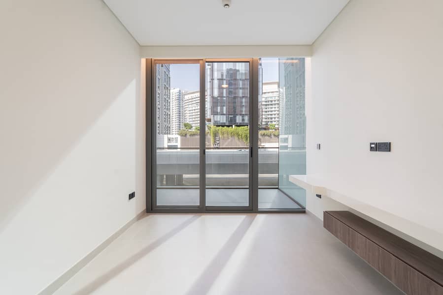 Spacious 2-Bedroom Unfurnished Apartment in the Heart of Business Bay - Image 23