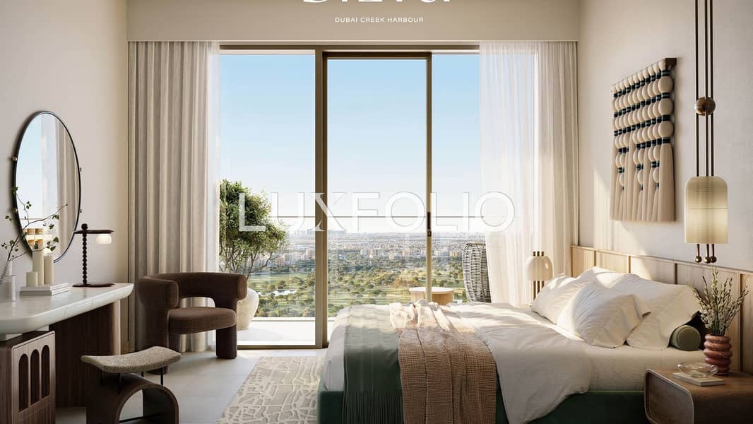 Huge Lay Out / Brand New Unit / OP Deal