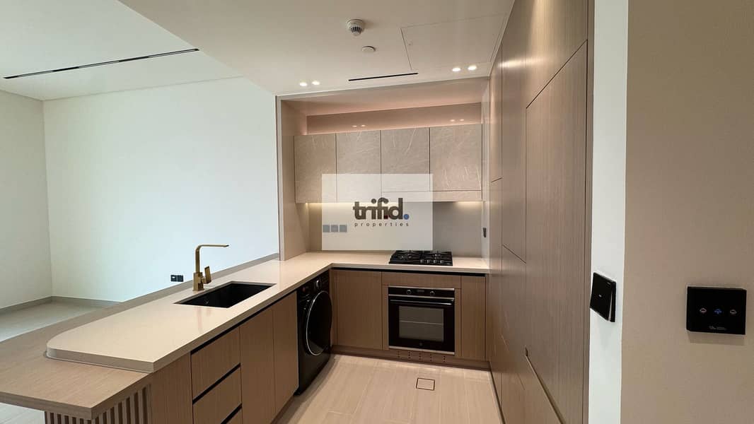 Spacious Master Bedroom | Large Kids/Study Room - Image 9