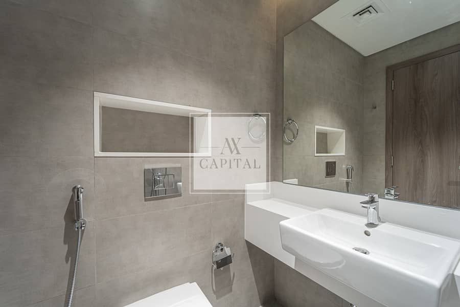 Vacant | Exclusive | Ready to Move | Spacious - Image 11