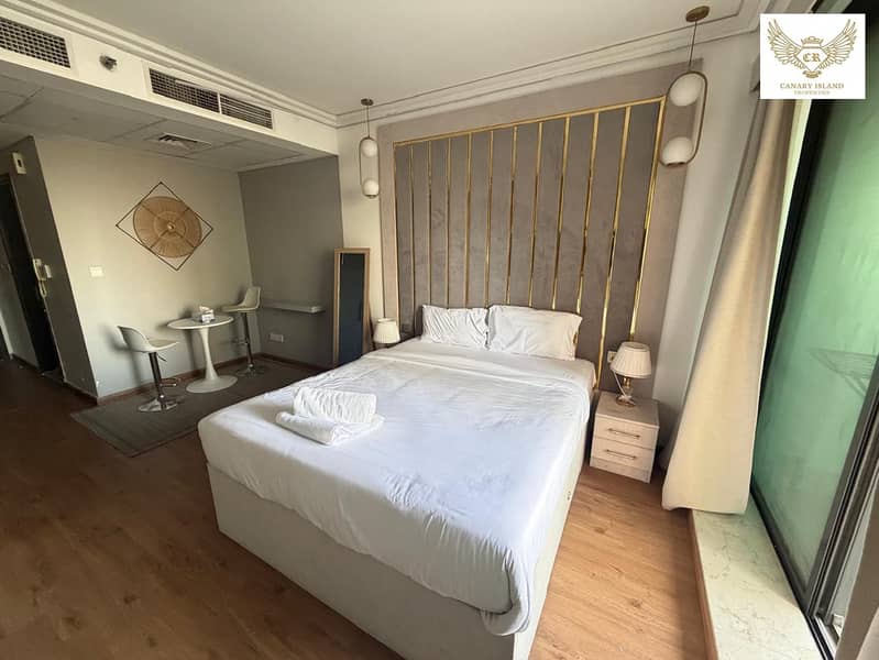 FULLY FURNISED STUDIO | NEAR METRO | READY TO MOVE