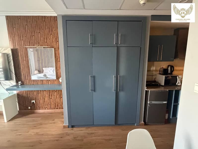 FULLY FURNISED STUDIO | NEAR METRO | READY TO MOVE