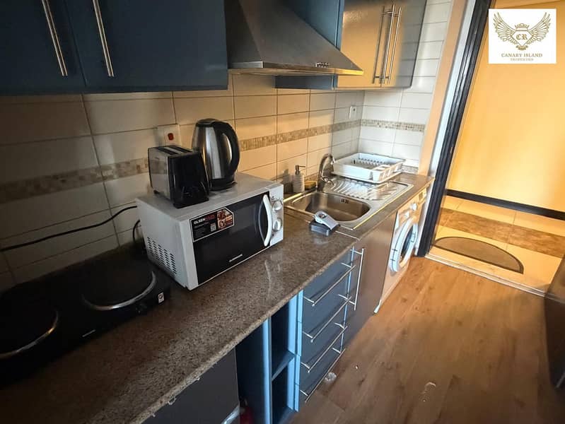 FULLY FURNISED STUDIO | NEAR METRO | READY TO MOVE - Image 6