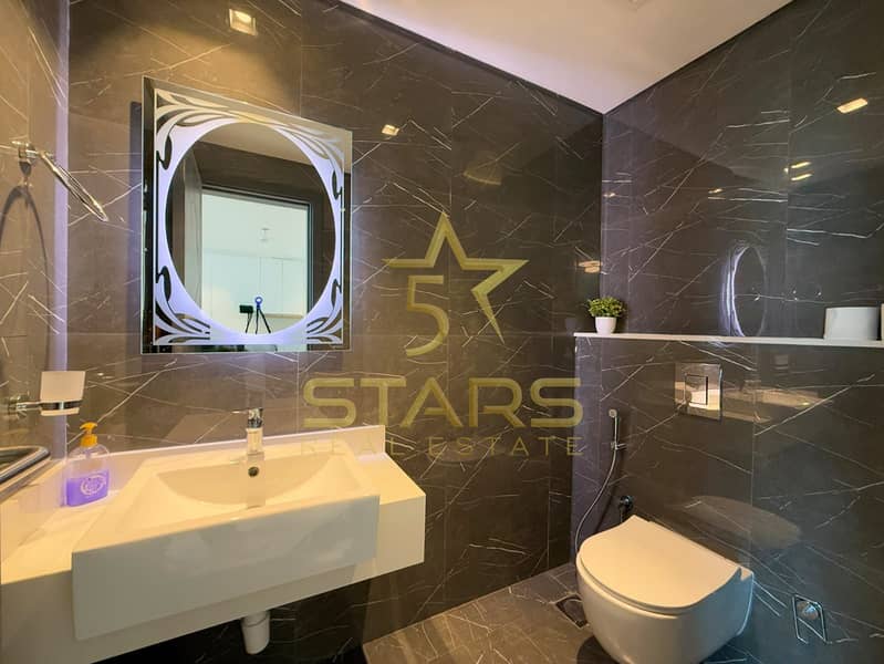 Fully Furnished | Pool View | Modern Furniture | Ready to Move - Image 9