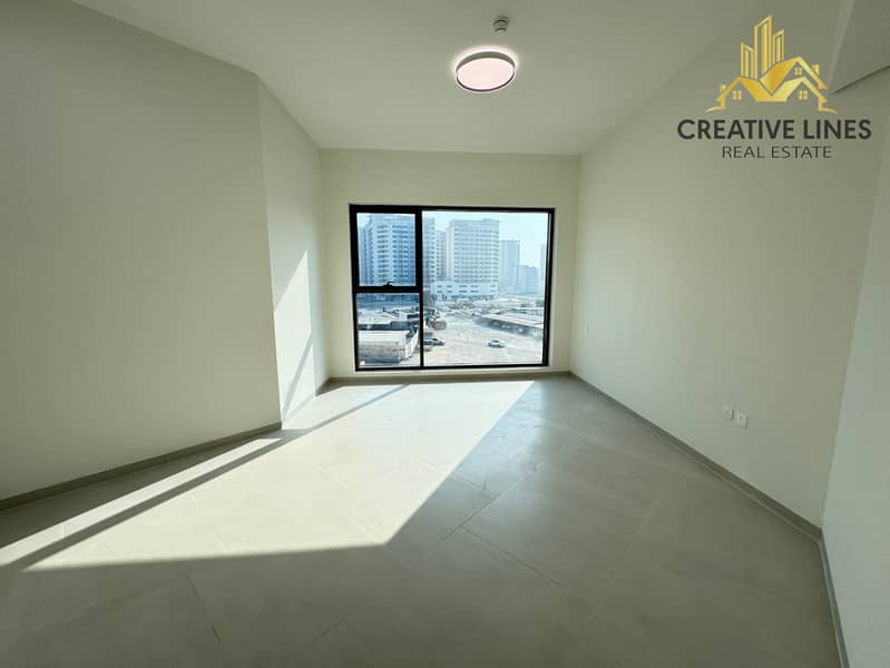 3 B/R / MODERN LAYOUT/ WITH store ROOM / CLOSE KITCHEN/ READY TO MOVE - Image 10