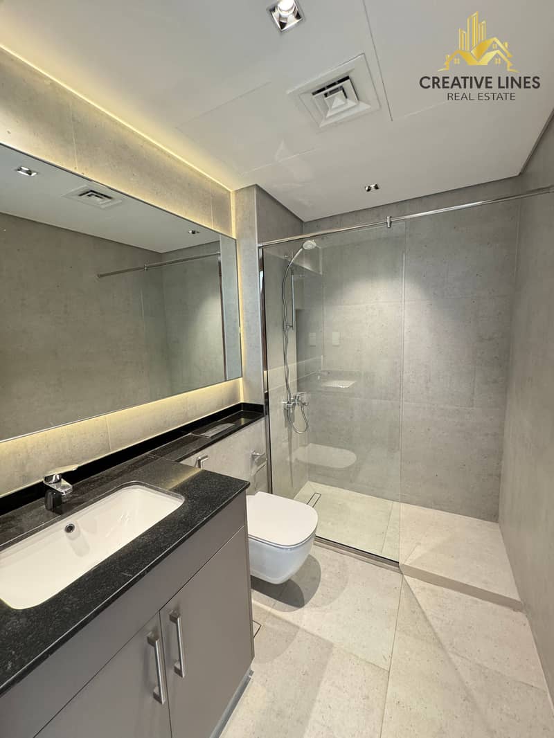 3 B/R / MODERN LAYOUT/ WITH store ROOM / CLOSE KITCHEN/ READY TO MOVE - Image 15