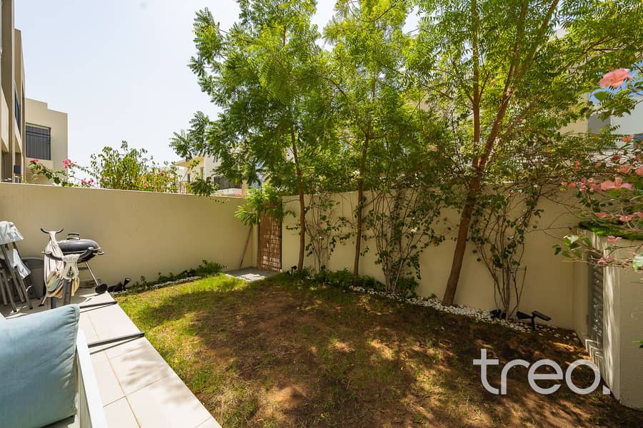 Light and Bright | Modern | Lush Garden - Image 17