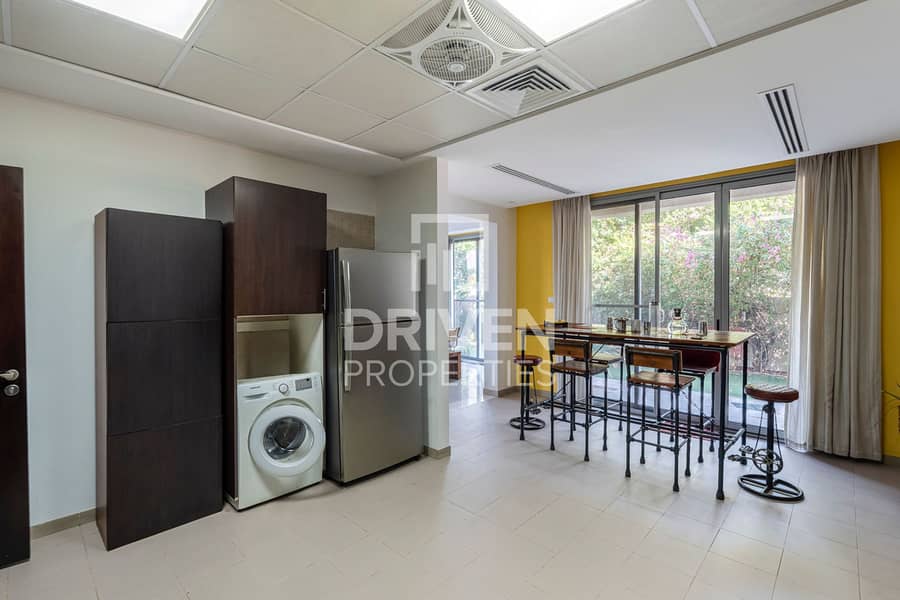 Huge Plot Villa | Potential High ROI | Exclusive - Image 14