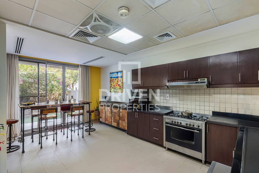 Huge Plot Villa | Potential High ROI | Exclusive - Image 15