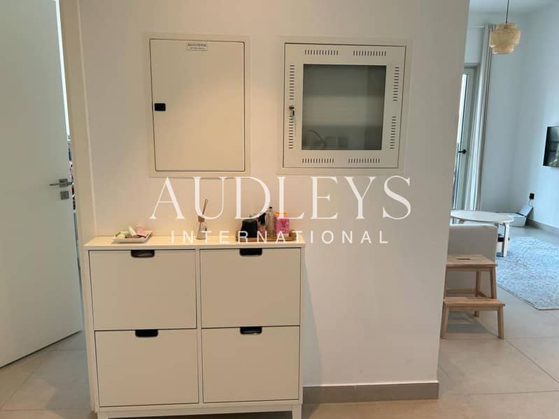 Two BHK | Corner Unit | Pool and Burj Khalifa View - Image 8