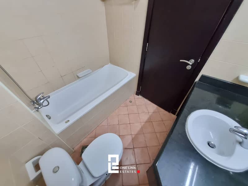 Unfurnished Studio | Near To Metro Station | Only For Families - Image 9