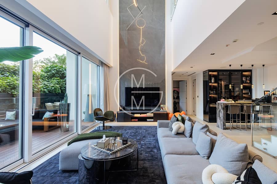 Exclusive | Rare Duplex | Upgraded | Furnished